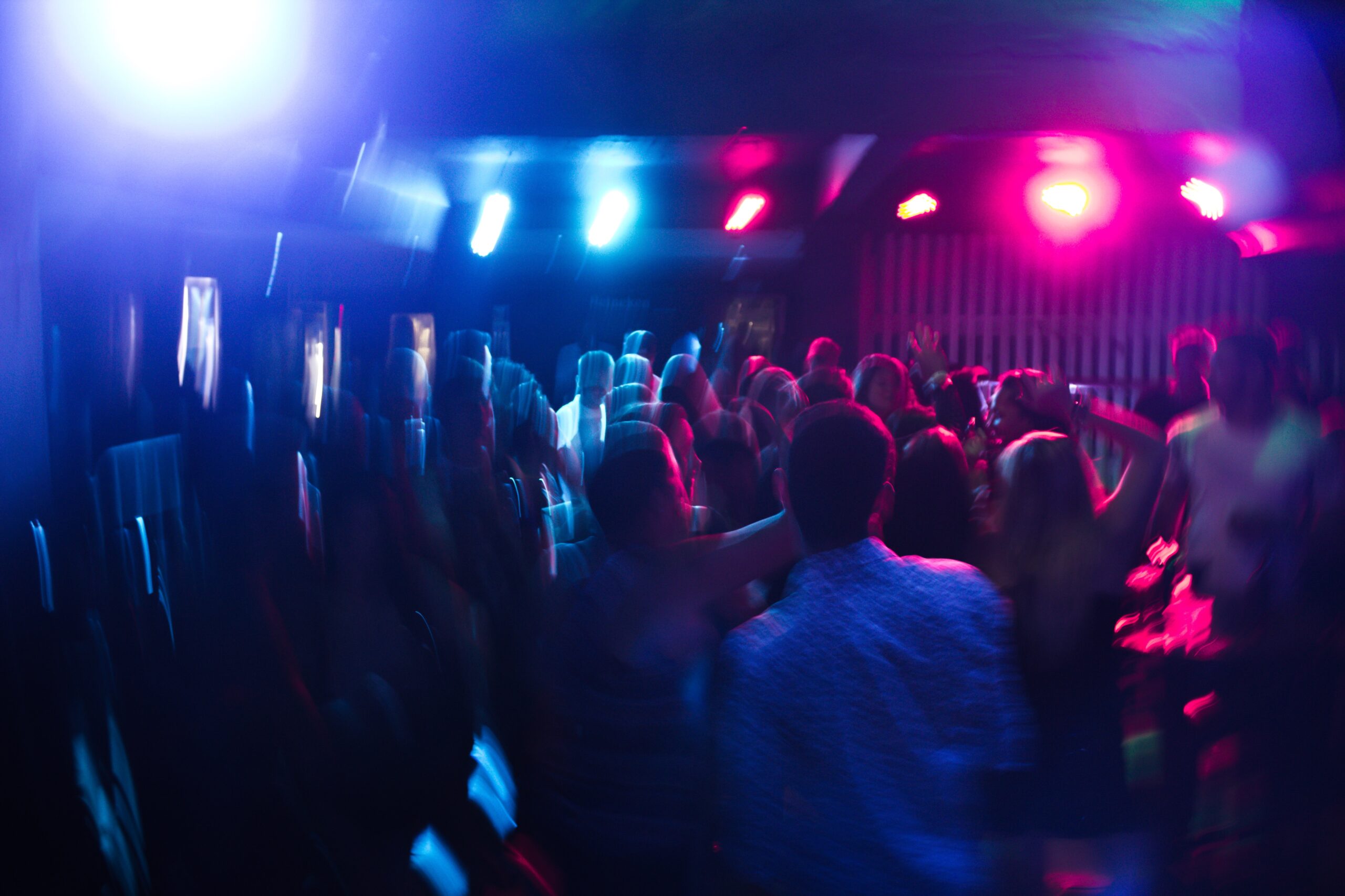Friday Club Tunes with DJ Gaz